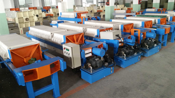 गाद निर्जलीकरण के लिए मैनुअल हाइड्रोलिक फिल्टर प्रेस 6m2 220V-415V