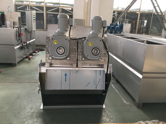 स्क्रू प्रेस कीचड़ निर्जलीकरण मशीन 2.4-30m3/h SUS304
